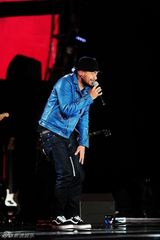 组图：中外好声音齐聚湖北卫视跨年大战