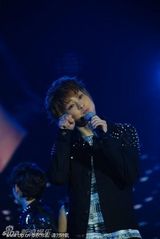 组图：SJ-M与EXO-M同台献唱 上演音乐狂欢