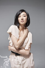 组图：《肩上蝶》写真 陈坤梁咏琪江一燕低调华丽