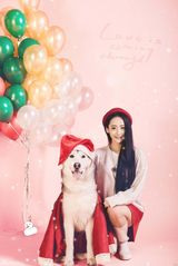 组图：严艺丹粉嫩圣诞大片 化身麋鹿小红帽