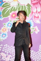 组图：《让熊猫飞》6.1公映 赵半狄不与别人比