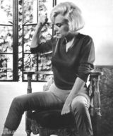 组图：玛丽莲-梦露生前最后一组生活照嬉笑人生