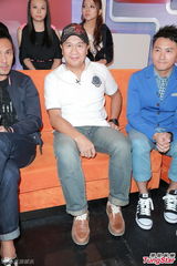 组图：林文龙称不发牌没解释难服众 欲参与游行