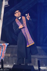 组图：林海峰栋笃笑最终场 草蜢任嘉宾杨千嬅捧场