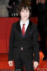 组图：《狂妈上路》首映 冰美人凯瑟琳贵气逼人