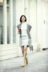 组图：熊乃瑾时尚街拍 百变巧搭大展摩登气质