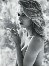 组图：德国甜心莉娜-格尔克半裸出镜 美胸若隐若现