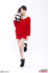 组图：许雅涵晒美腿诱宅男 将录新曲进军日本