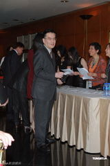 高清图：李嘉欣为儿子JAYDEN开百日宴