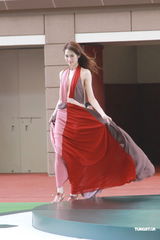 组图：古天乐望退休做马主 否认杜琪峰孙红雷不和