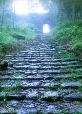 幻灯组图：西游转场江郎山 师傅勇敢沙僧“发怒”