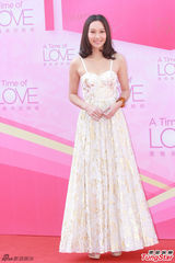 组图：钟嘉欣与延政勋合作电影 取昵称擦火花