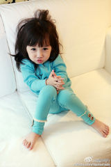 组图：“萌版胡一菲”生活照曝光 潮萌兼备可爱