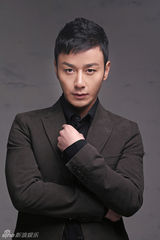 组图：刘牧西装写真曝光 尽显优雅男人味