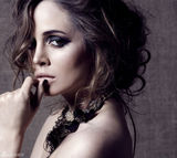 高清组图：混血美女伊丽莎-杜什库写真性感华丽