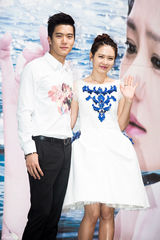 高清图：孙艺珍金南佶等俊男美女宣传《鲨鱼》