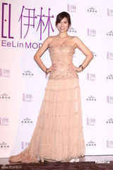 组图：林嘉绮爆乳成台湾模特公司年会焦点