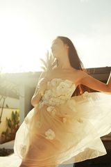 组图：张辛苑最新写真展现清新唯美风