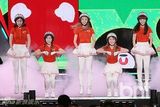 组图：EXO、f(x)等献唱大韩民国庆典演唱会