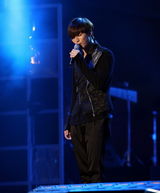 组图：亚洲音乐节开幕 Rain张靓颖郑元畅2AM等献唱