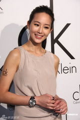 组图：张钧宁单身代言情人表 与一众帅哥只是哥们