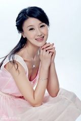 组图：甘薇邻家写真曝光 清纯唯美被封甜心教主