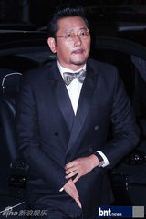 组图：金载沅孙丹菲等盛装亮相MBC演技大奖红毯