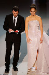 高清组图：奥斯卡颁奖现场 洛佩兹与沃辛顿携手颁奖