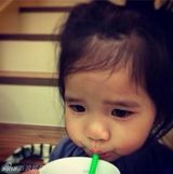 组图：台湾龙凤胎宝贝超萌生活照爆火