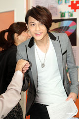 王子二度客串校园喜剧 JPM年底再推新专辑