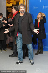 幻灯图集：《猛犸象》记者会 杰拉尔-德帕迪约亮相