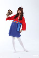 组图：台湾13岁女孩代言变辣妹 许雅涵将组新AKB48