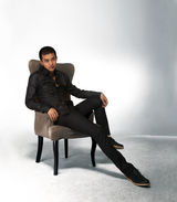 组图：李佳航登《魅力先生》杂志潇洒耍酷