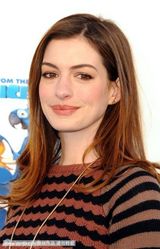 组图：《里约大冒险》洛杉矶放映 海瑟薇笑容甜美