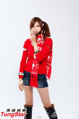 组图：长腿甜心叶子瑄帅气长腿新年照曝光