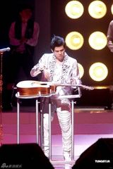 幻灯图集：周杰伦台北演唱会 蔡依林登台贴身热舞