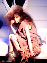 幻灯图集：香港靓模Angelababy美图集锦100张