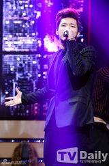 组图：Key优铉组小分队ToHeart 队友站台主持