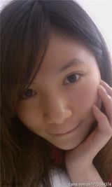 跳水第一美女何姿微博美图 可爱卖萌(图)