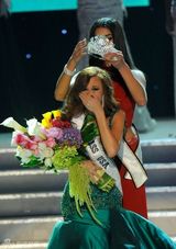 组图：2011美国小姐尘埃落定 加州女郎喜获冠军