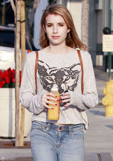 高清组图：朱莉亚-罗伯兹侄女艾玛-罗伯兹街拍