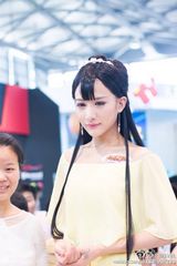 组图：最美伪娘雌雄莫辩 变身神仙姐姐秒杀女星