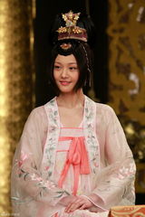 组图：《武则天秘史》双姝争艳 阿娇中性郑爽清纯