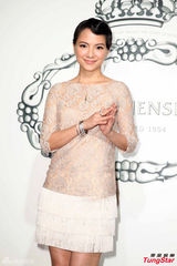 李心洁否认为梁洛施牵线 谈王菲：婚姻需包容