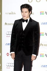 组图：第32届韩国青龙电影奖颁奖典礼群星闪耀