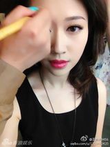 组图：央视实习女主播王音棋生活照曝光