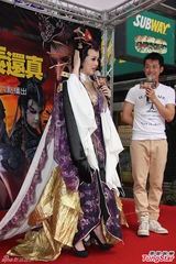 高清组图：洪棠扮布袋戏主角 爆乳装露E奶吸睛