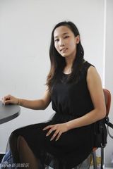 组图：19岁长沙妹子夺国际钢管舞冠军 柔软性感