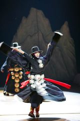 组图：容中尔甲杨丽萍《藏谜》精彩剧照