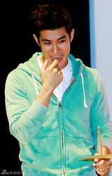 组图：《一夜惊喜》曝光主题曲MV发布会